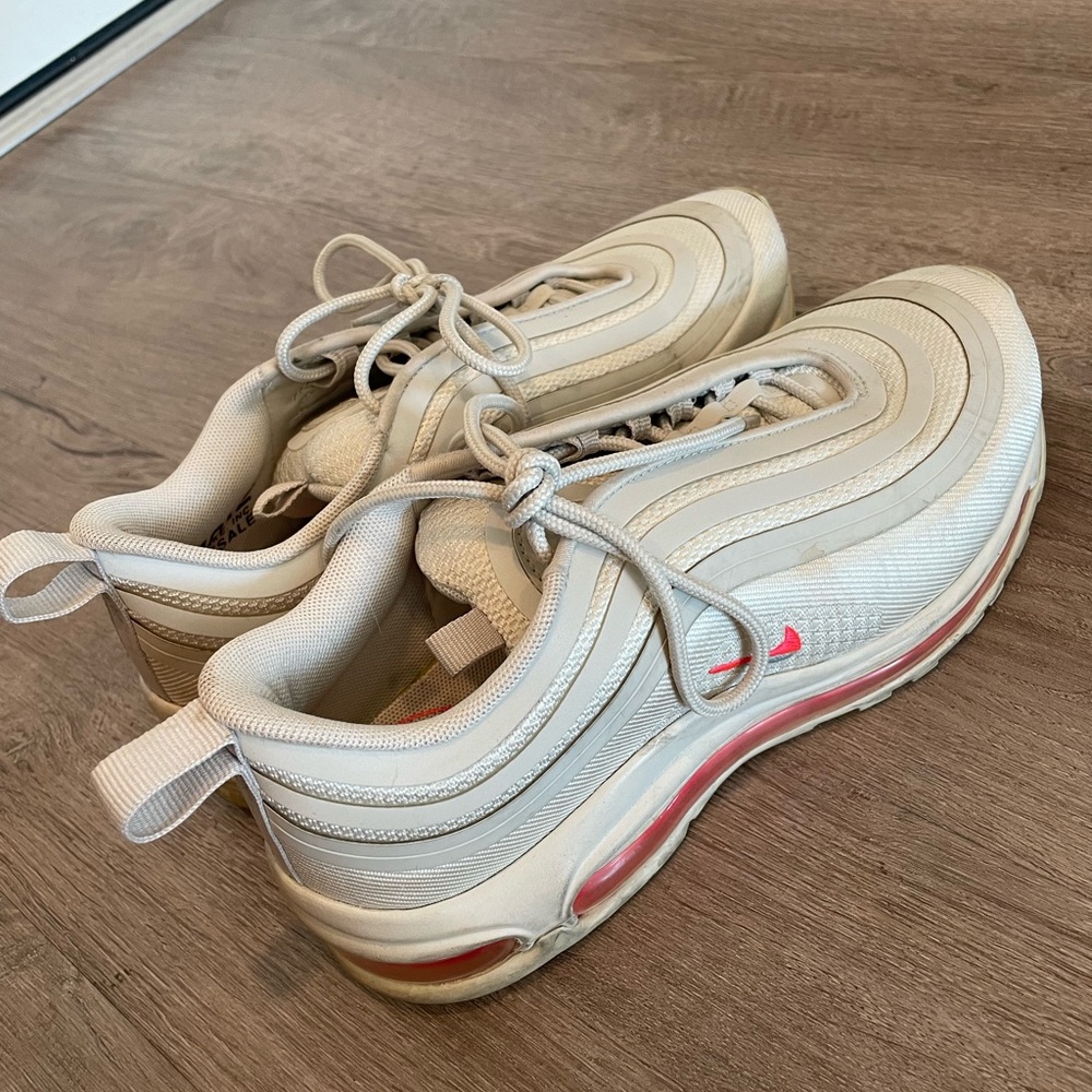 Nike Air Max 95 - white and pink